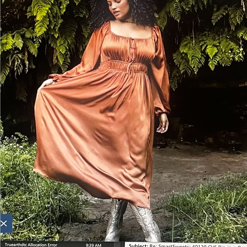 Arula dress